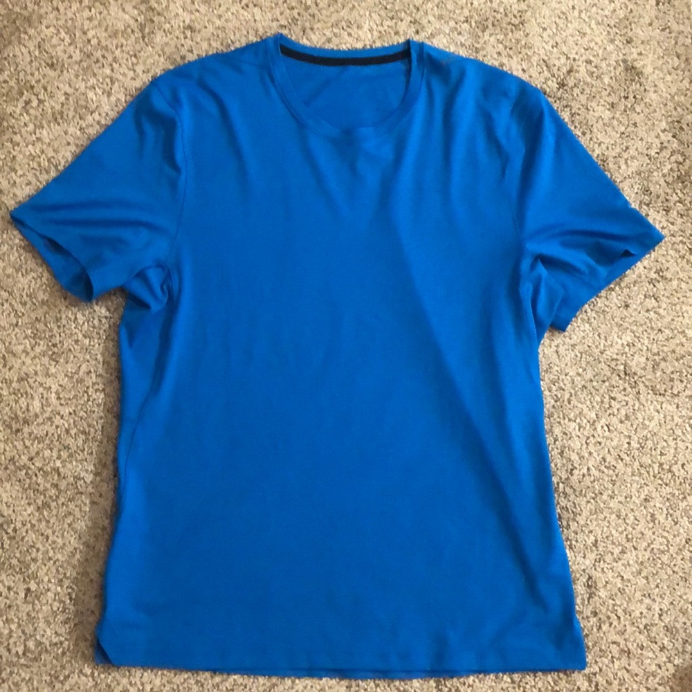 Men’s lululemon shirt